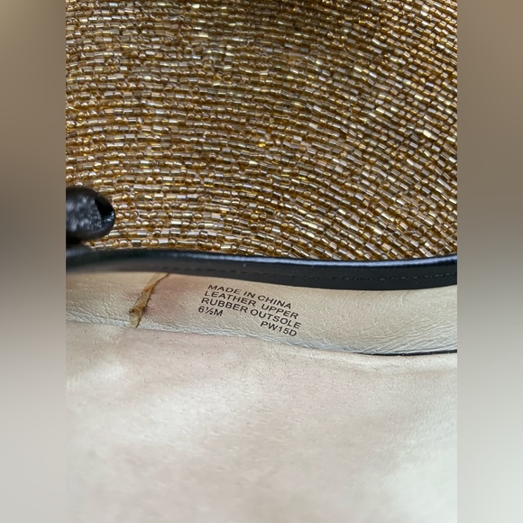 Michael Kors Kiera Mid Patent Leather Bow
Pumps Black. - Picture 11 of 11